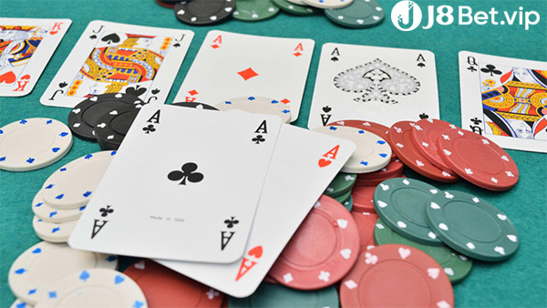 Nắm rõ luật chơi Poker sẽ giúp bạn dễ dàng chiến thắng