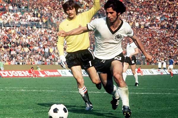 Muller giúp Tây Đức vô địch FIFA World Cup 1974